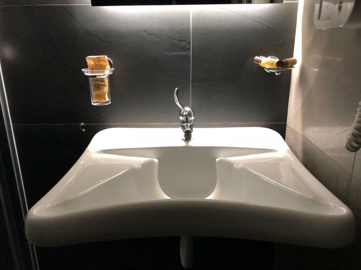 מטרה La Sosta Motel Tavola Calda מראה חיצוני תמונה